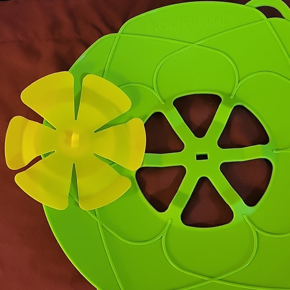 Silicone Spill Stopper, 10" Pot, "No Boil Over" Lid - Picture 4 of 4